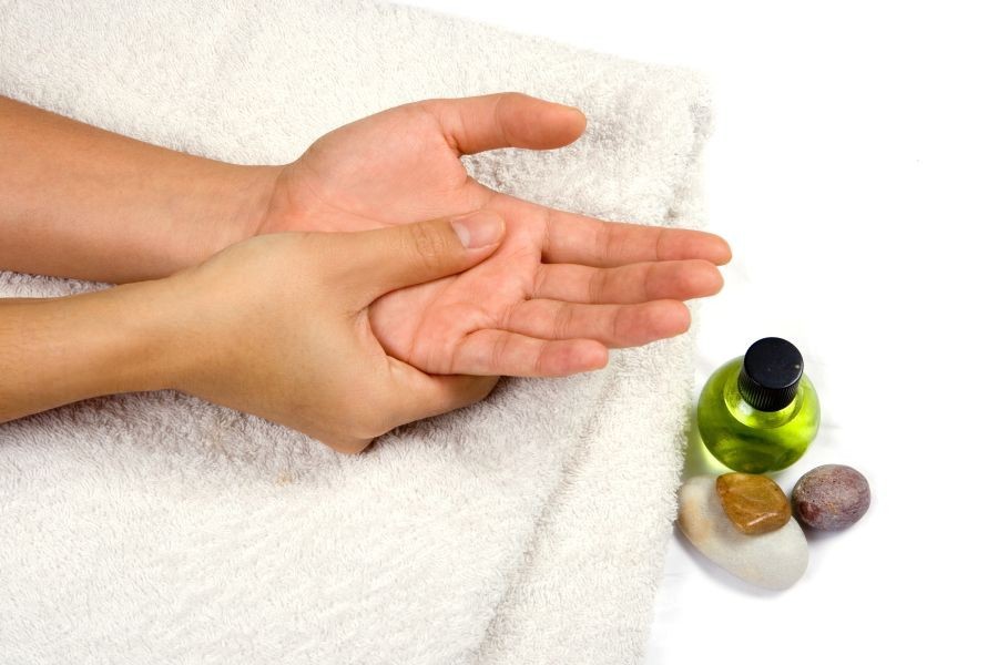 Самомассаж рук после уборки