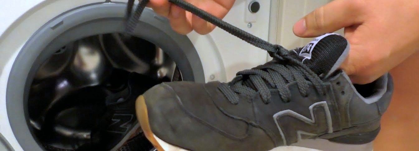 Размягчить подошву. Кроссовки порвались с боку. Замшевые кроссовки в стиральной машине. Постирал замшевые кроссовки в стиральной машине. Кроссовок порвался сбоку у подошвы.